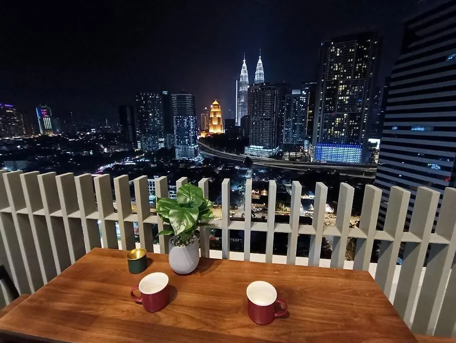 C14A Modern Infinity Pool Klcc View With Balcony Apartment Kuala Lumpur